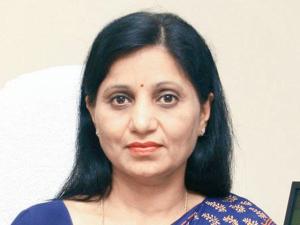 usha-sangwan-executive-director-lic